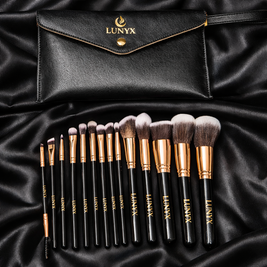 LUNYX Beauty™ Luxury Makeup Brush Set with Travel Pouch