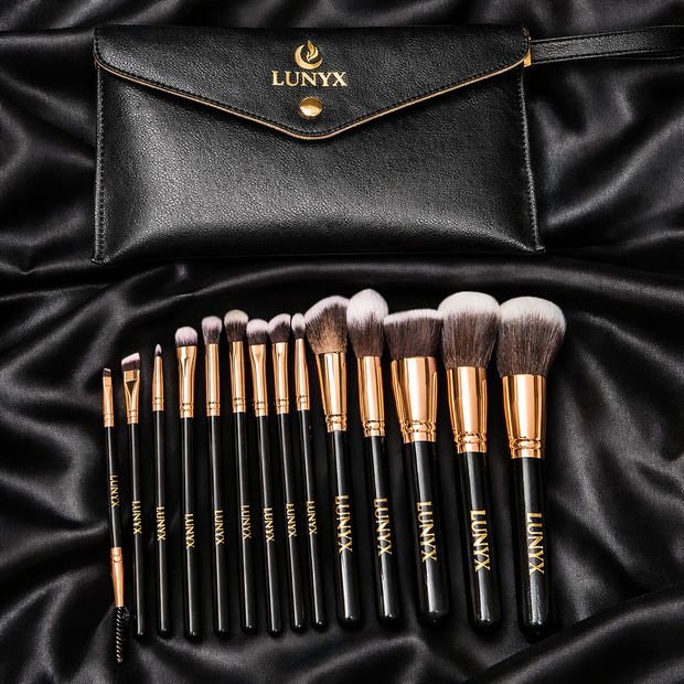 LUNYX Beauty™ Luxury Makeup Brush Set with Travel Pouch