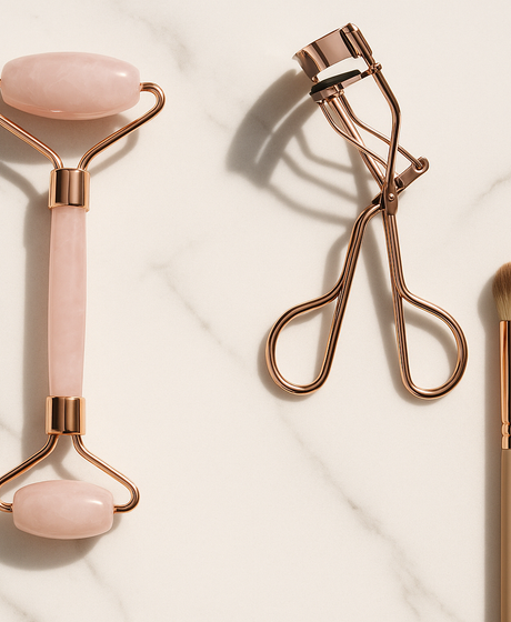 BEAUTY TOOL LIKE FACIAL ROLLER , EYELASH CUREL AND MAKE UP BRUSHES